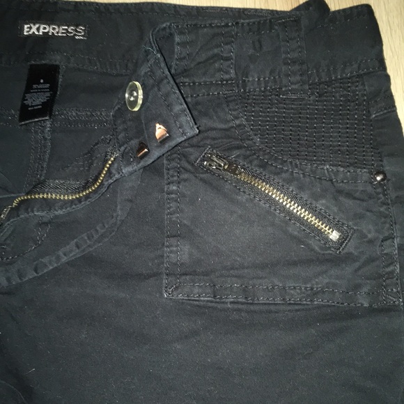 Black Express Shorts with zippier pocket accents - Picture 3 of 4